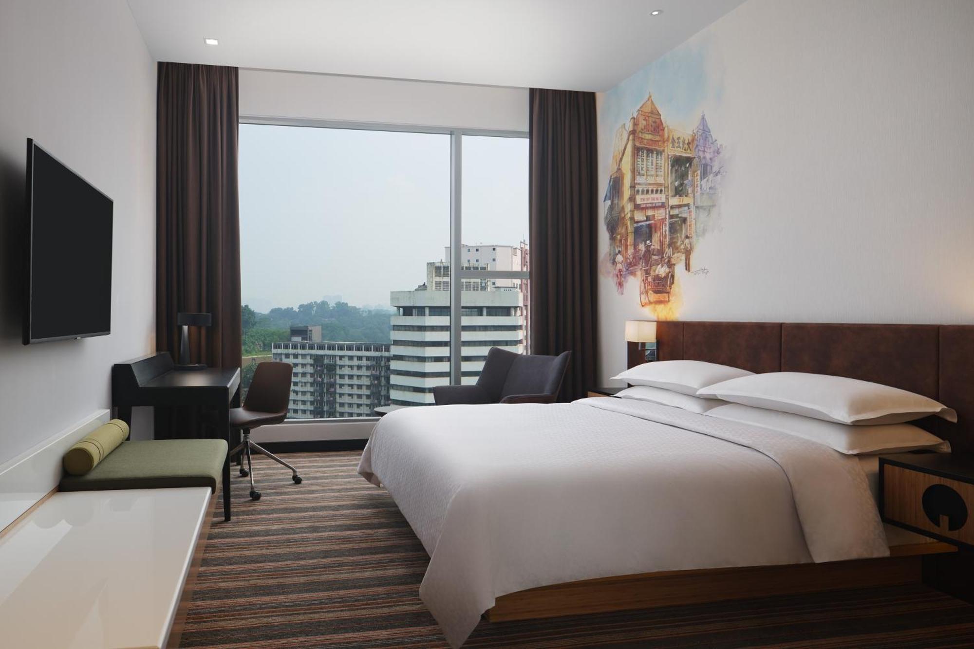 Large Premier Downtown King Room
